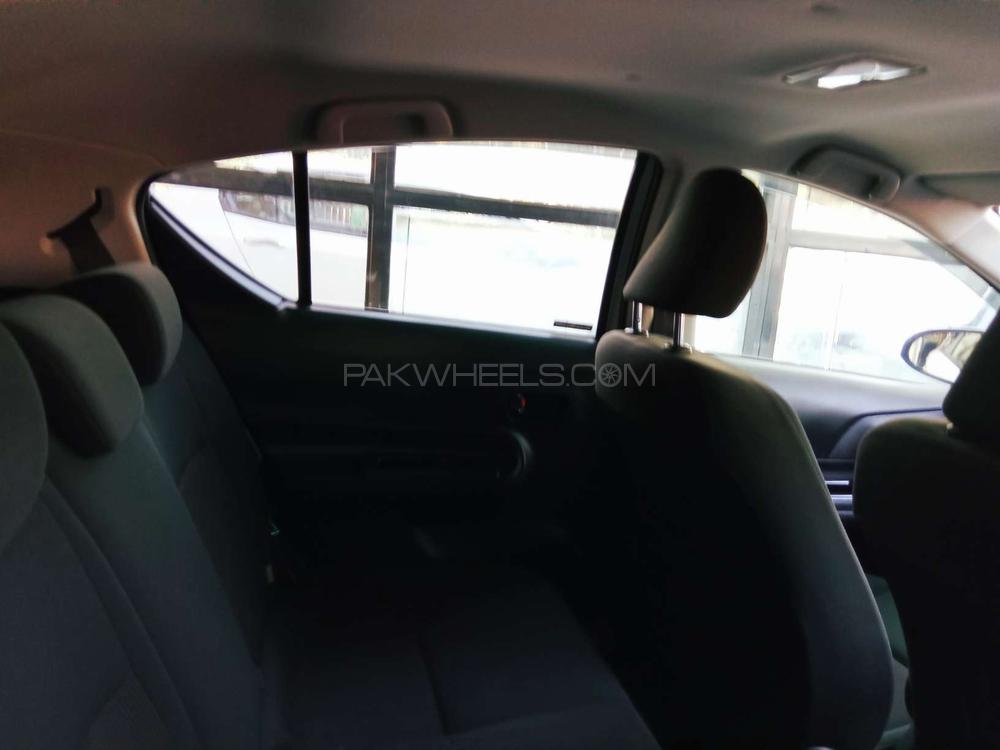 Toyota Aqua 2017 for Sale in Rawalpindi Toyota Aqua 2017 for Sale in Rawalpindi Image-10