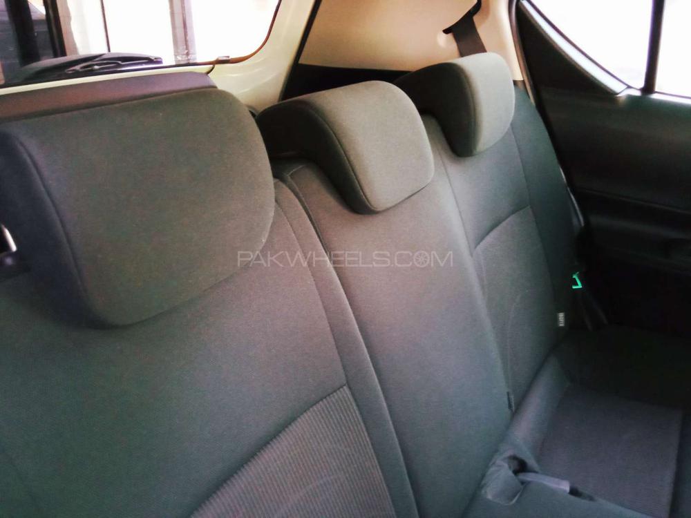 Toyota Aqua 2017 for Sale in Rawalpindi Toyota Aqua 2017 for Sale in Rawalpindi Image-11