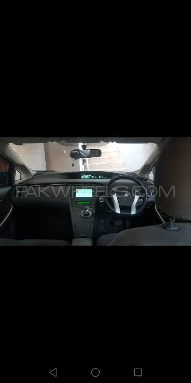 ٹویوٹا پریوس 2010 for Sale in راولپنڈی ٹویوٹا پریوس 2010 for Sale in راولپنڈی Image-3