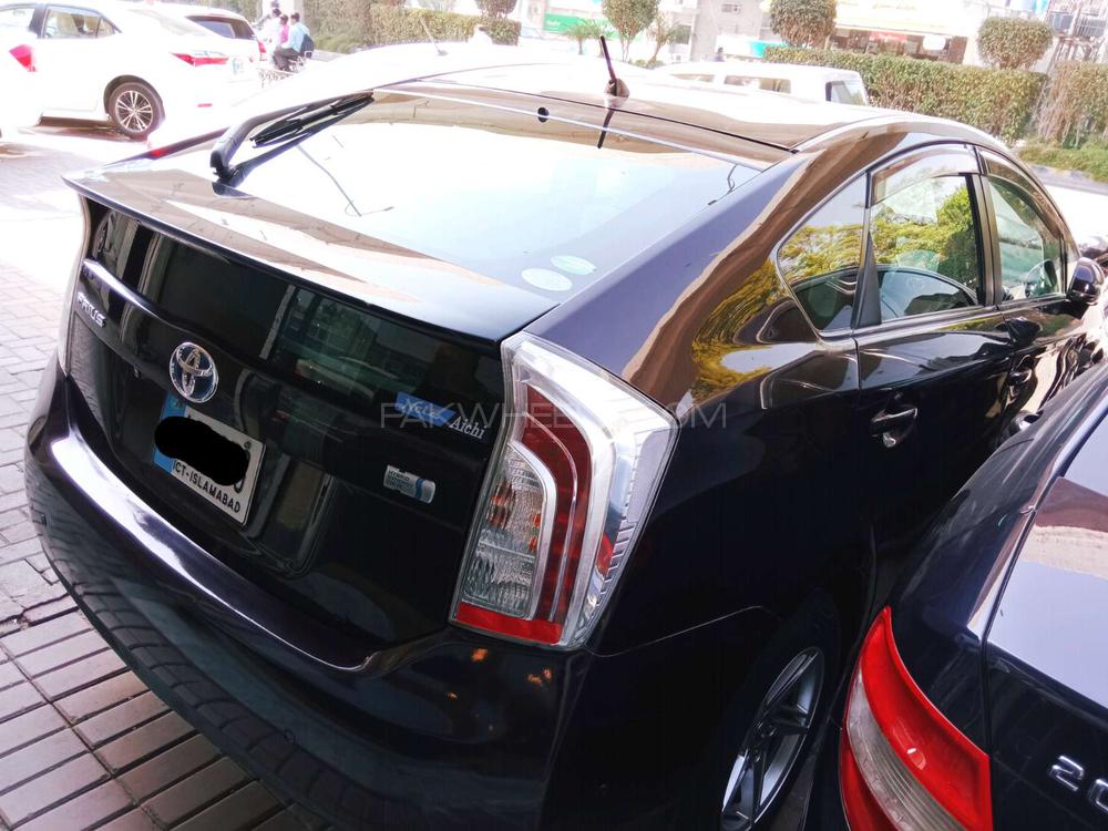 Toyota Prius 2013 for Sale in Rawalpindi Toyota Prius 2013 for Sale in Rawalpindi Image-3