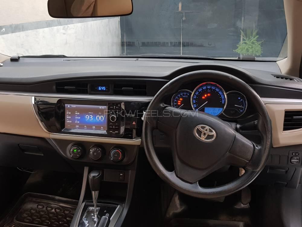 Toyota Corolla 2014 for Sale in Karachi Toyota Corolla 2014 for Sale in Karachi Image-4
