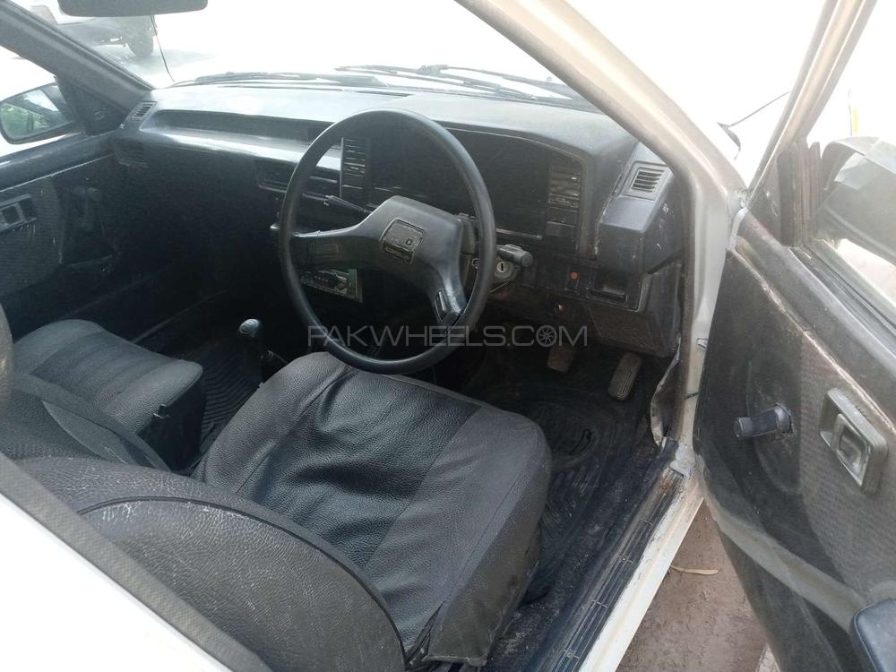 Toyota Corolla 1987 for Sale in Multan Toyota Corolla 1987 for Sale in Multan Image-5