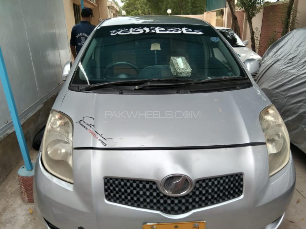 Toyota Vitz 2006 for Sale in Kandh kot Image-1