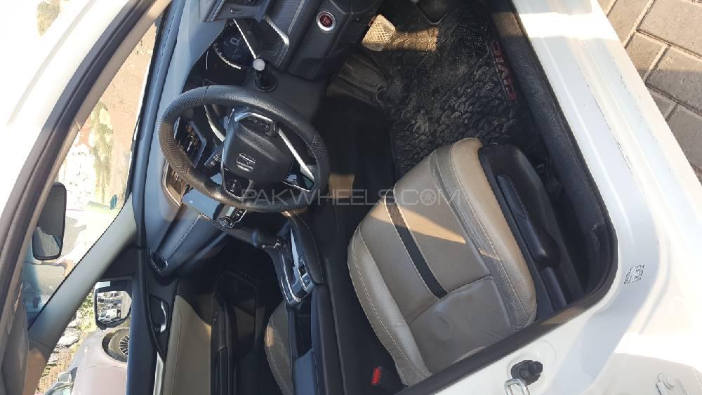 Honda Civic 2018 for Sale in Peshawar Honda Civic 2018 for Sale in Peshawar Image-7