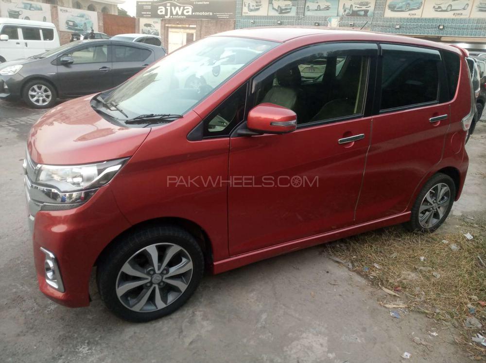 Nissan Dayz Highway Star 2017 for Sale in Gujranwala Nissan Dayz Highway Star 2017 for Sale in Gujranwala Image-3
