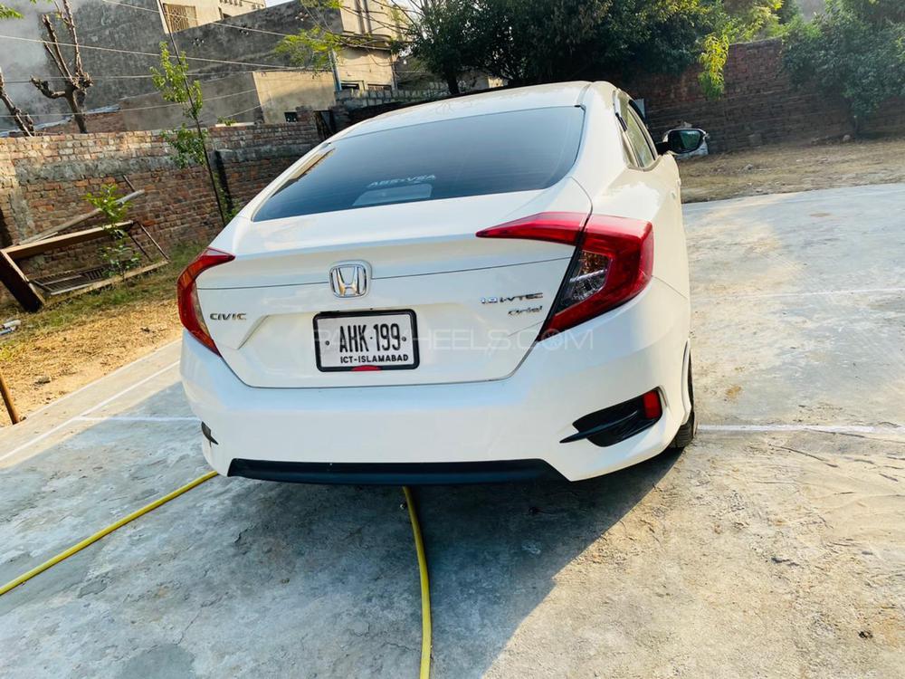 Honda Civic 2018 for Sale in Rawalpindi Honda Civic 2018 for Sale in Rawalpindi Image-9
