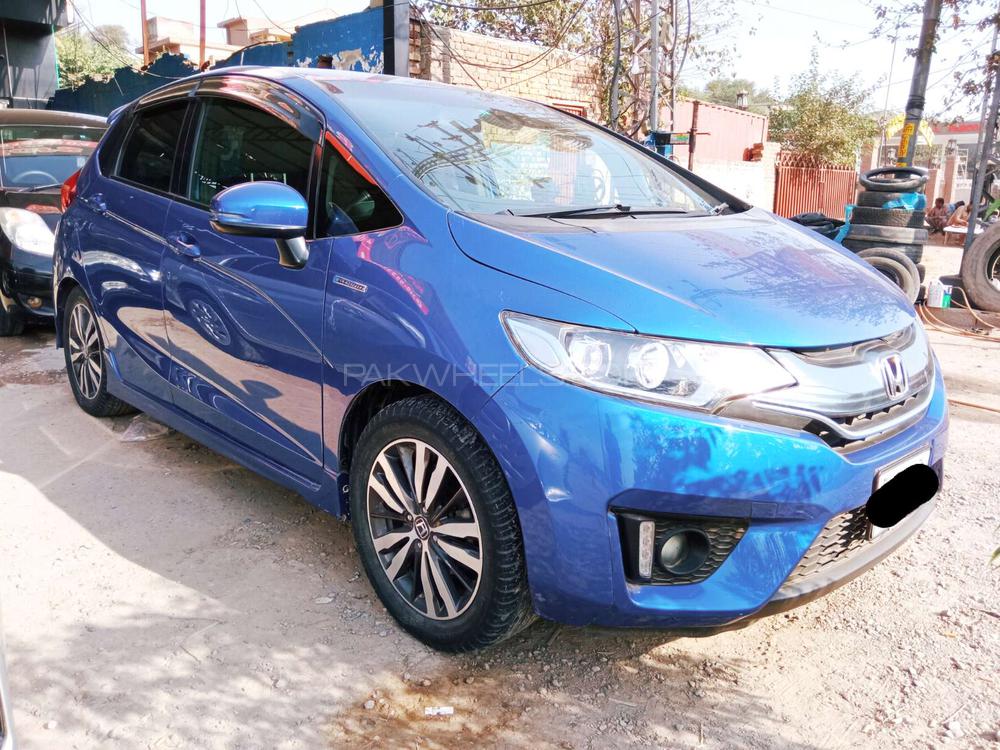 Honda Fit 2015 for Sale in Rawalpindi Image-1