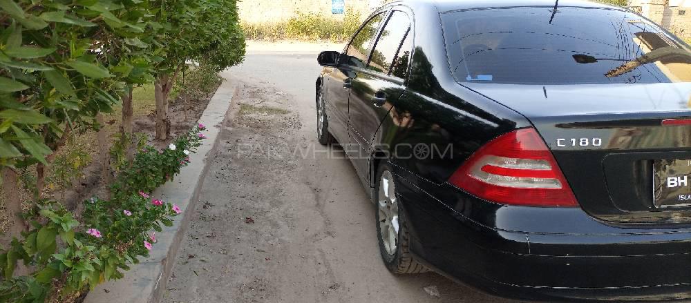 مرسڈیز بینز سی کلاس 2004 for Sale in ملتان مرسڈیز بینز سی کلاس 2004 for Sale in ملتان Image-4