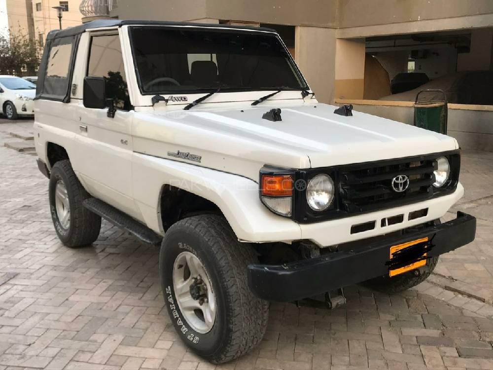 Toyota Land Cruiser 1990 for Sale in Karachi Toyota Land Cruiser 1990 for Sale in Karachi Image-2