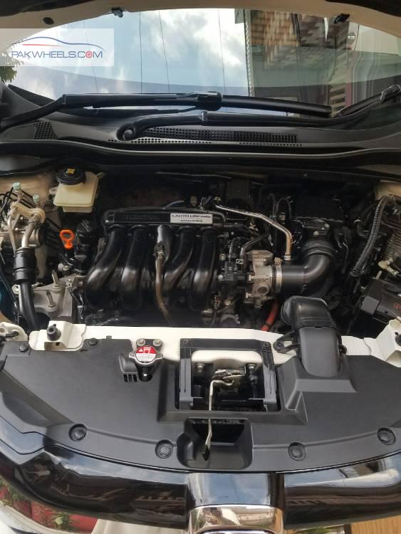 Honda Vezel 2016 for Sale in Rawalpindi Honda Vezel 2016 for Sale in Rawalpindi Image-8