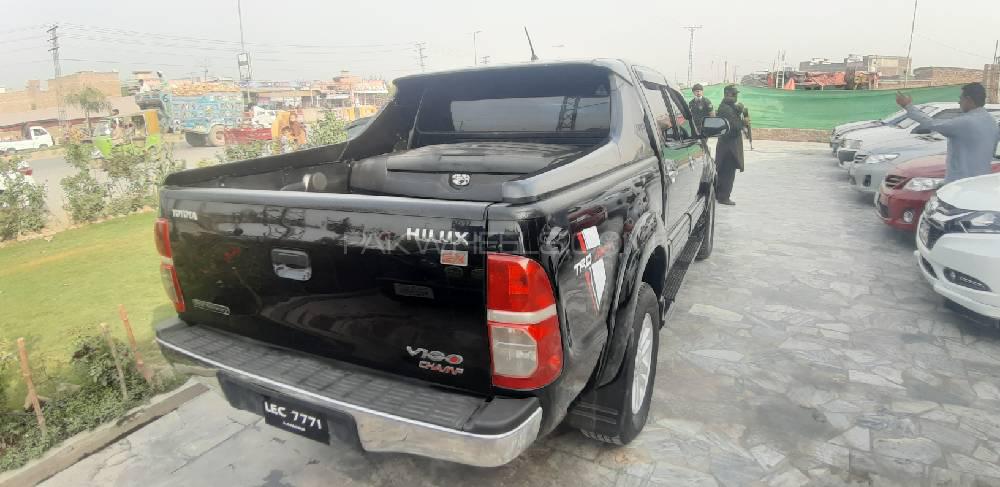 Toyota Hilux 2015 for Sale in Peshawar Toyota Hilux 2015 for Sale in Peshawar Image-6
