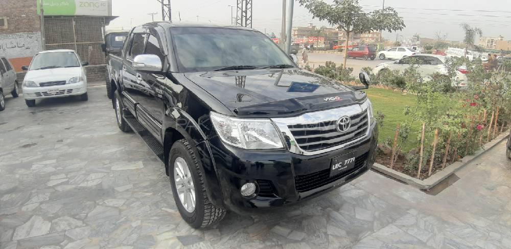 Toyota Hilux 2015 for Sale in Peshawar Toyota Hilux 2015 for Sale in Peshawar Image-4