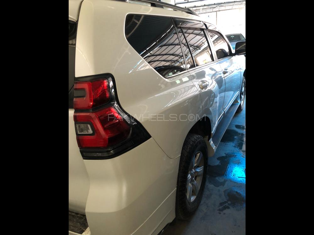 Toyota Prado 2012 for Sale in Peshawar Toyota Prado 2012 for Sale in Peshawar Image-3