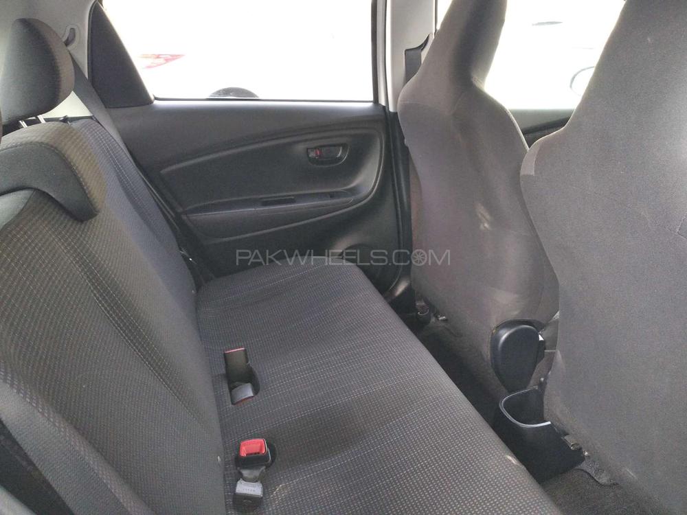Toyota Vitz 2017 for Sale in Lahore Toyota Vitz 2017 for Sale in Lahore Image-7