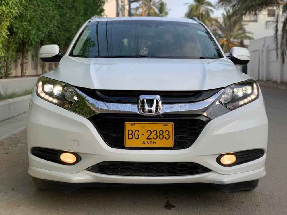 Honda Vezel 2014 for Sale in Karachi Honda Vezel 2014 for Sale in Karachi Image-2