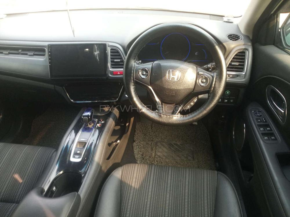 Honda Vezel 2015 for Sale in Gujranwala Honda Vezel 2015 for Sale in Gujranwala Image-8