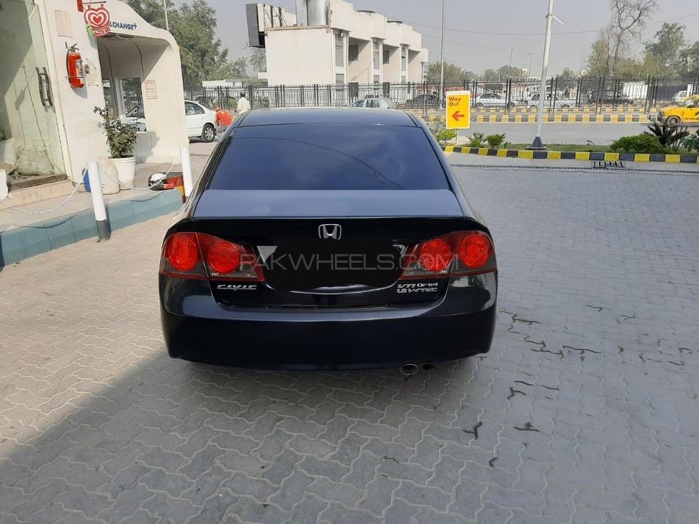 Honda Civic 2011 for Sale in Peshawar Image-1