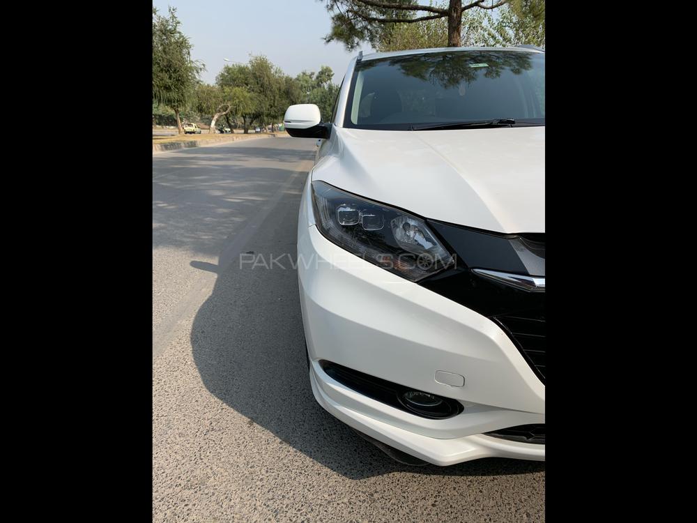 Honda Vezel 2014 for Sale in Islamabad Honda Vezel 2014 for Sale in Islamabad Image-4