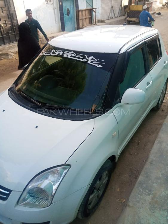 Suzuki Swift 2013 for Sale in Karachi Suzuki Swift 2013 for Sale in Karachi Image-3