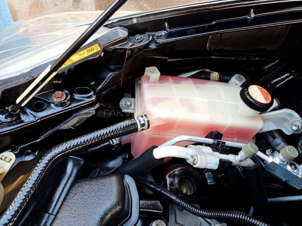 Toyota Prius 2015 for Sale in Karachi Toyota Prius 2015 for Sale in Karachi Image-14