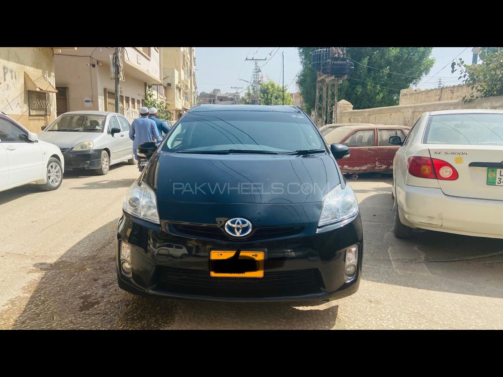 Toyota Prius 2014 for Sale in Hyderabad Image-1