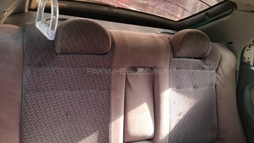 کِیا اسپیکٹرا 2001 for Sale in پشاور کِیا اسپیکٹرا 2001 for Sale in پشاور Image-2