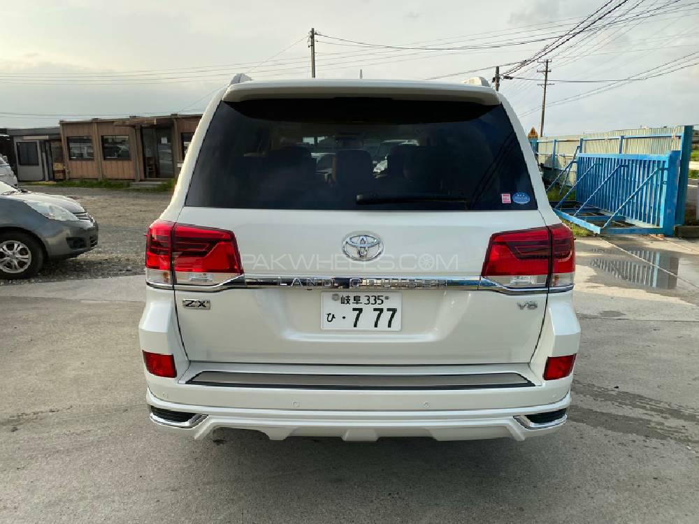 Toyota Land Cruiser 2016 for Sale in Karachi Toyota Land Cruiser 2016 for Sale in Karachi Image-5