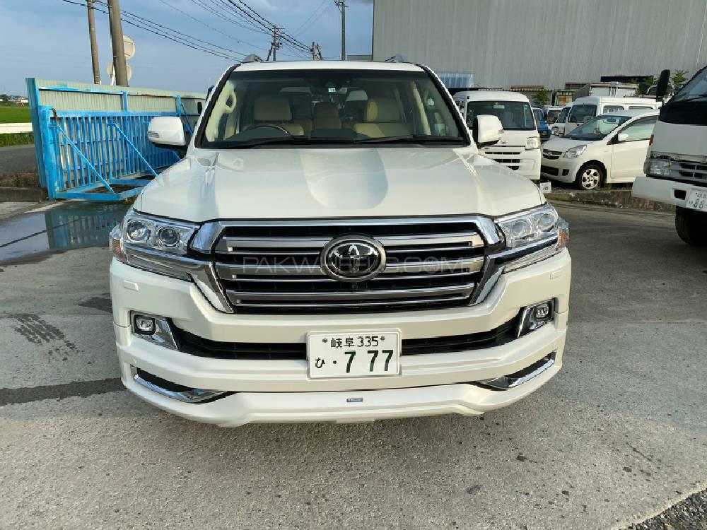 Toyota Land Cruiser 2016 for Sale in Karachi Toyota Land Cruiser 2016 for Sale in Karachi Image-10