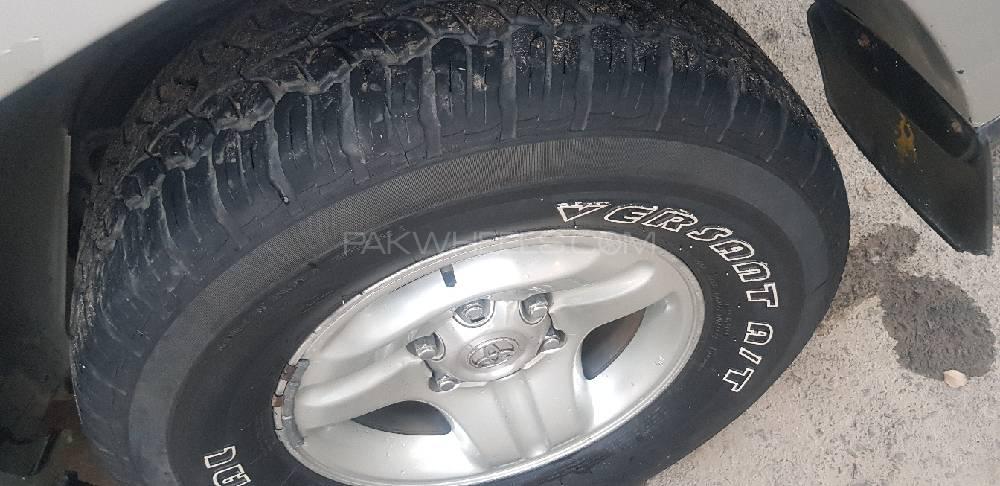 Toyota Prado 2002 for Sale in Lahore Toyota Prado 2002 for Sale in Lahore Image-4