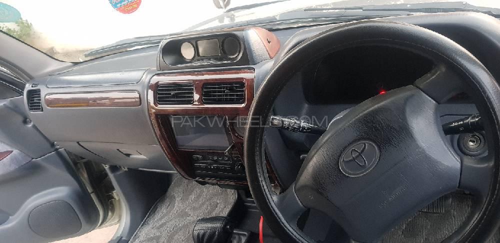 Toyota Prado 2002 for Sale in Lahore Toyota Prado 2002 for Sale in Lahore Image-7