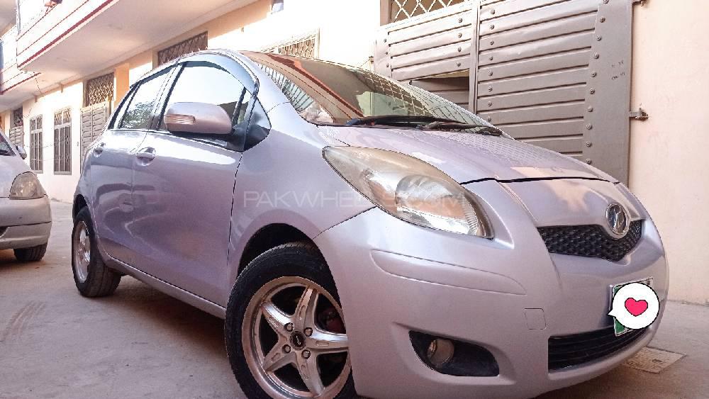 Toyota Vitz 2009 for Sale in Peshawar Image-1
