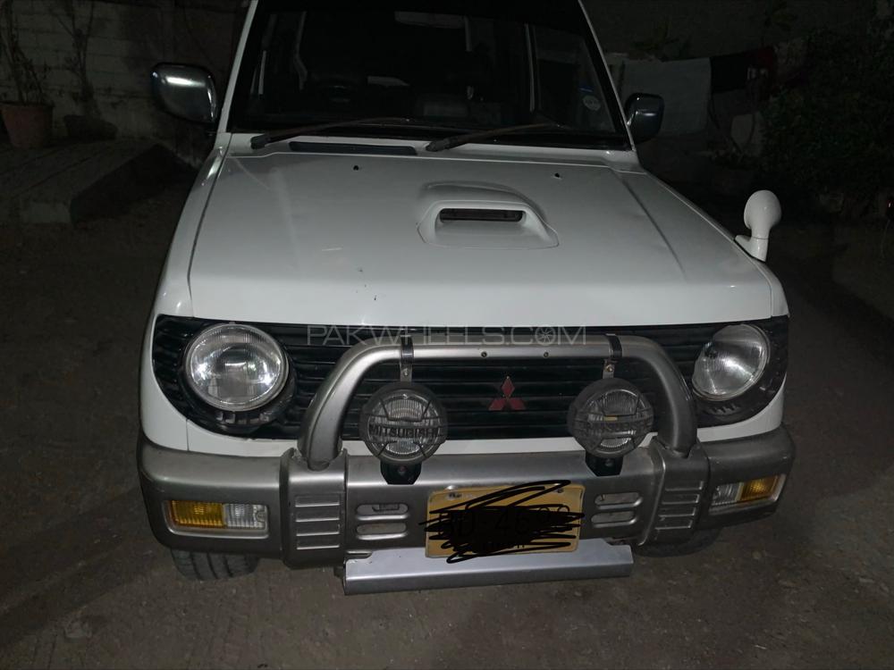 Mitsubishi Pajero Mini 2006 for Sale in Karachi Image-1