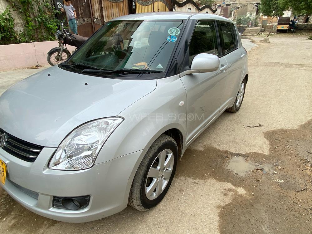Suzuki Swift 2015 for Sale in Karachi Image-1
