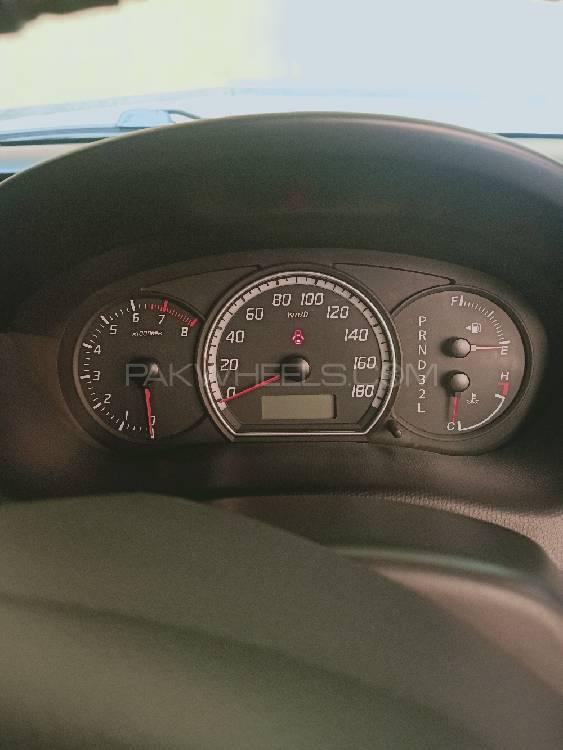 Suzuki Swift 2013 for Sale in Multan Suzuki Swift 2013 for Sale in Multan Image-5