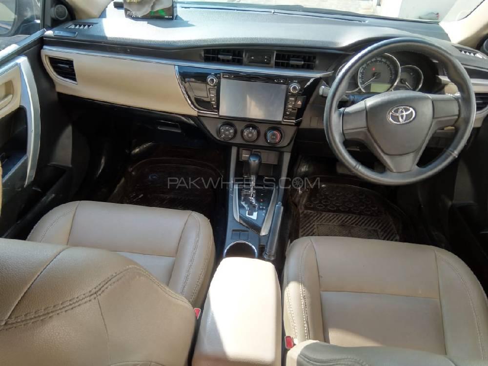Toyota Corolla 2017 for Sale in Lahore Image-1