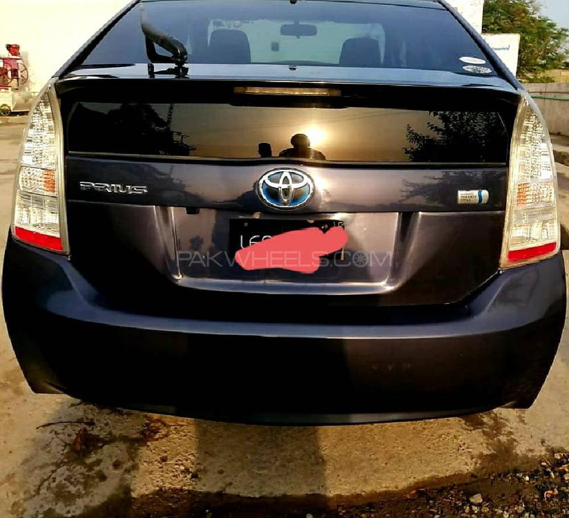 Toyota Prius 2011 for Sale in Swabi Toyota Prius 2011 for Sale in Swabi Image-3
