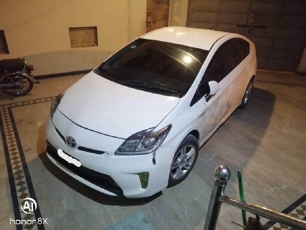 Toyota Prius 2013 for Sale in Peshawar Image-1