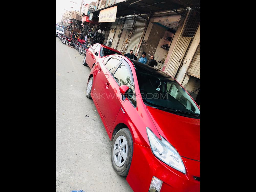 Toyota Prius 2015 for Sale in Faisalabad Image-1
