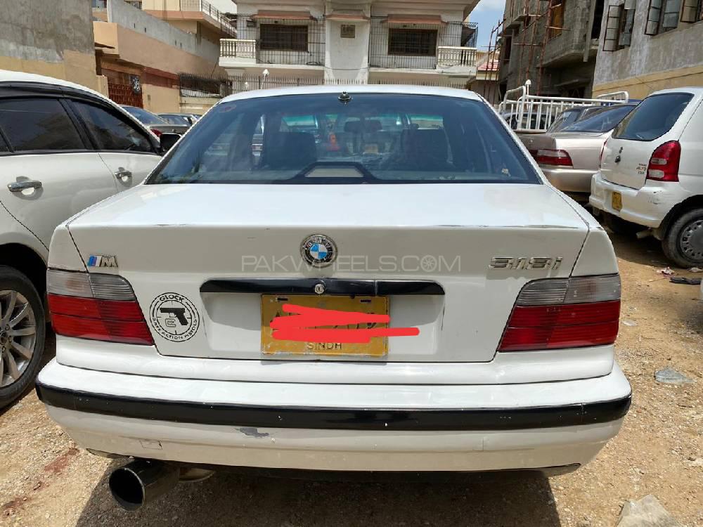 بی ایم ڈبلیو 3 سیریز 1998 for Sale in کراچی بی ایم ڈبلیو 3 سیریز 1998 for Sale in کراچی Image-7