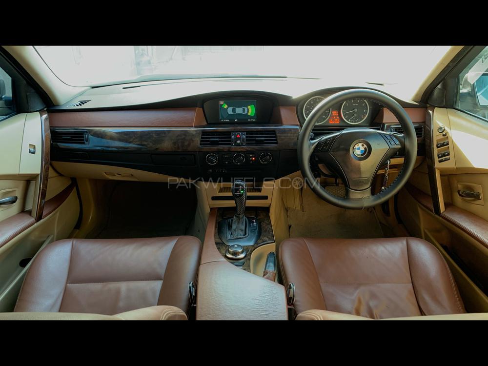 BMW 5 Series 2003 for Sale in Peshawar BMW 5 Series 2003 for Sale in Peshawar Image-16