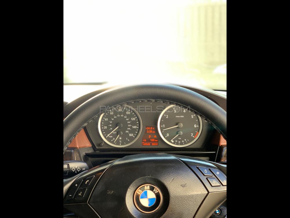 BMW 5 Series 2003 for Sale in Peshawar BMW 5 Series 2003 for Sale in Peshawar Image-18