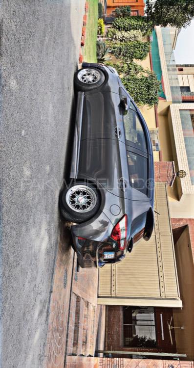 Toyota Vitz - 2017  Toyota Vitz - 2017  Image-4