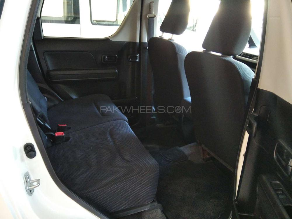 Suzuki Wagon R 2017 for Sale in Karachi Suzuki Wagon R 2017 for Sale in Karachi Image-8