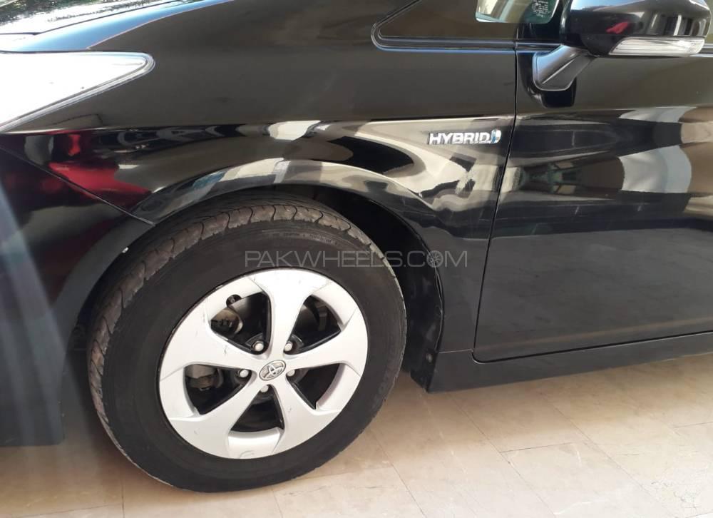 Toyota Prius 2013 for Sale in Multan Toyota Prius 2013 for Sale in Multan Image-4