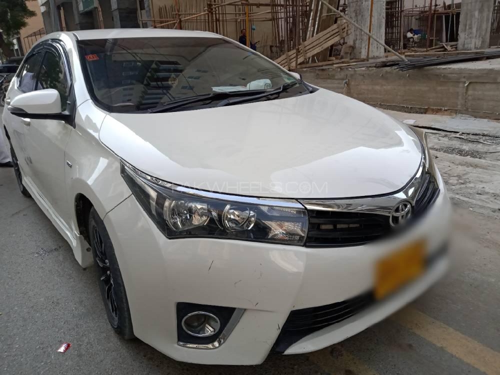 Toyota Corolla 2016 for Sale in Karachi Image-1