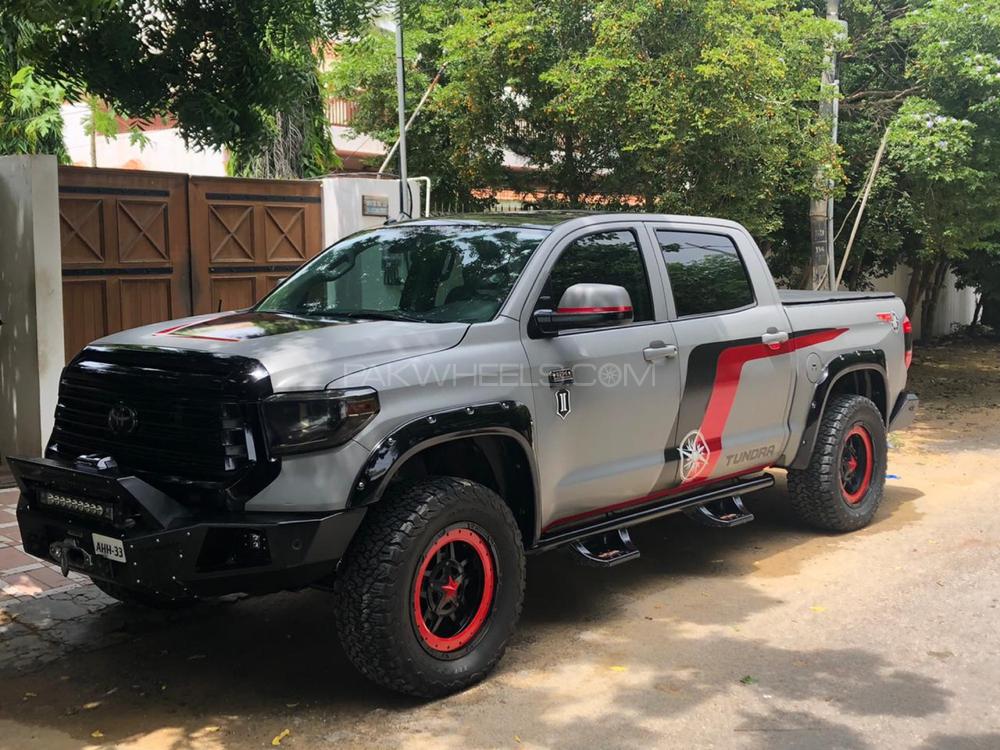 Toyota Tundra 2018 for Sale in Karachi Image-1