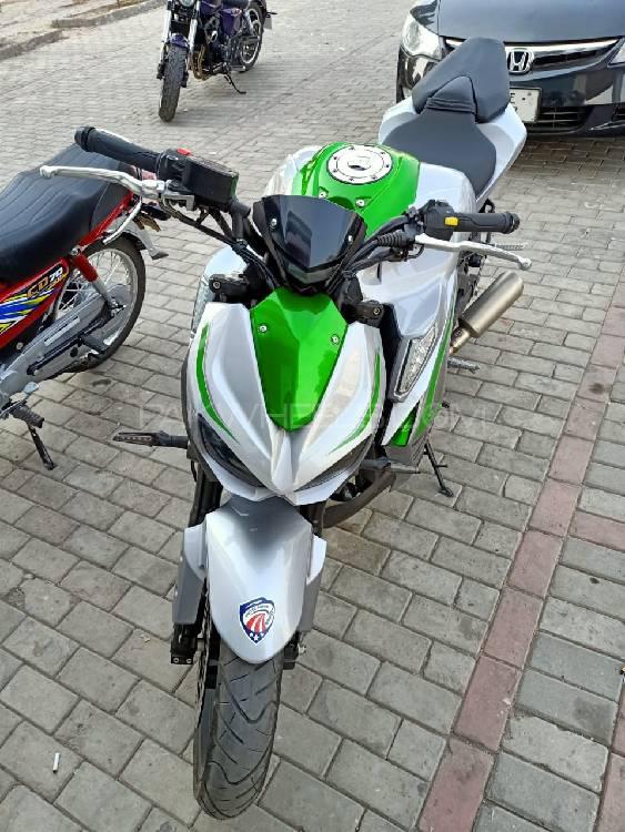 Used Kawasaki Z1000 2020 Bike for sale in Lahore - 298046 ...