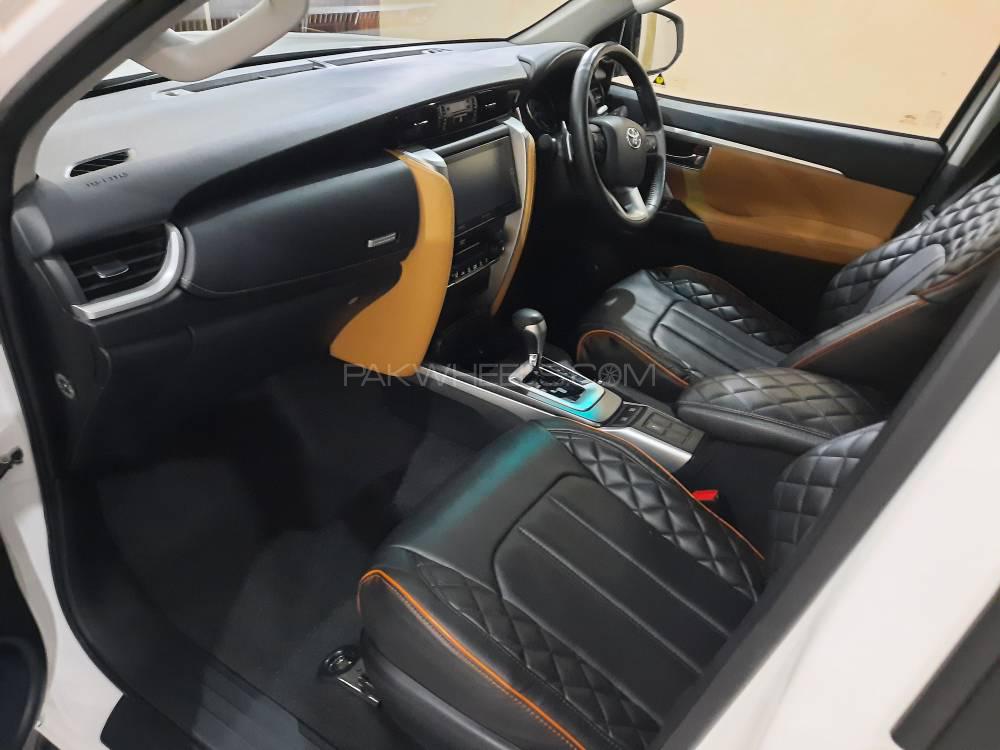 Toyota Fortuner 2019 for Sale in Lahore Toyota Fortuner 2019 for Sale in Lahore Image-10