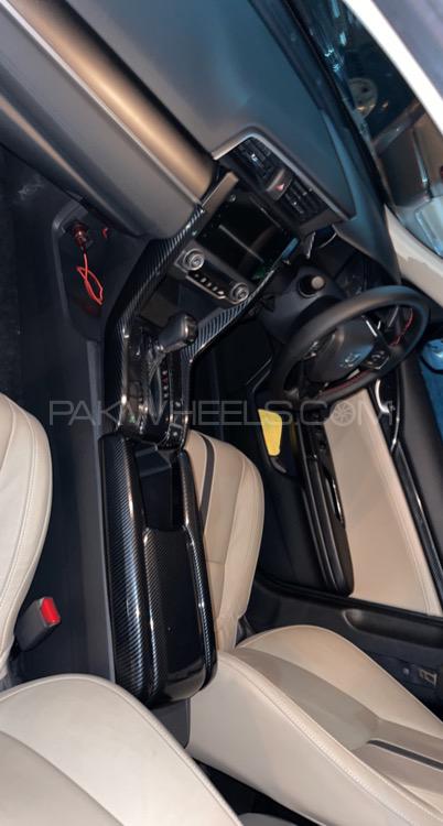 Honda Civic - 2019  Honda Civic - 2019  Image-4