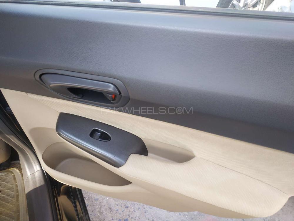 Honda Civic 2009 for Sale in Islamabad Honda Civic 2009 for Sale in Islamabad Image-12